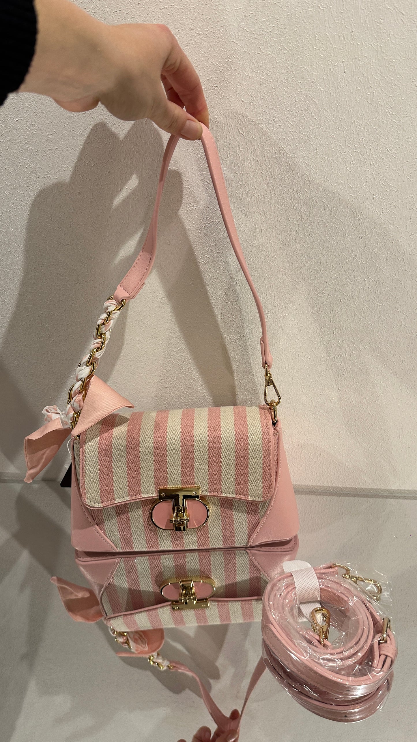 Tasche Sari