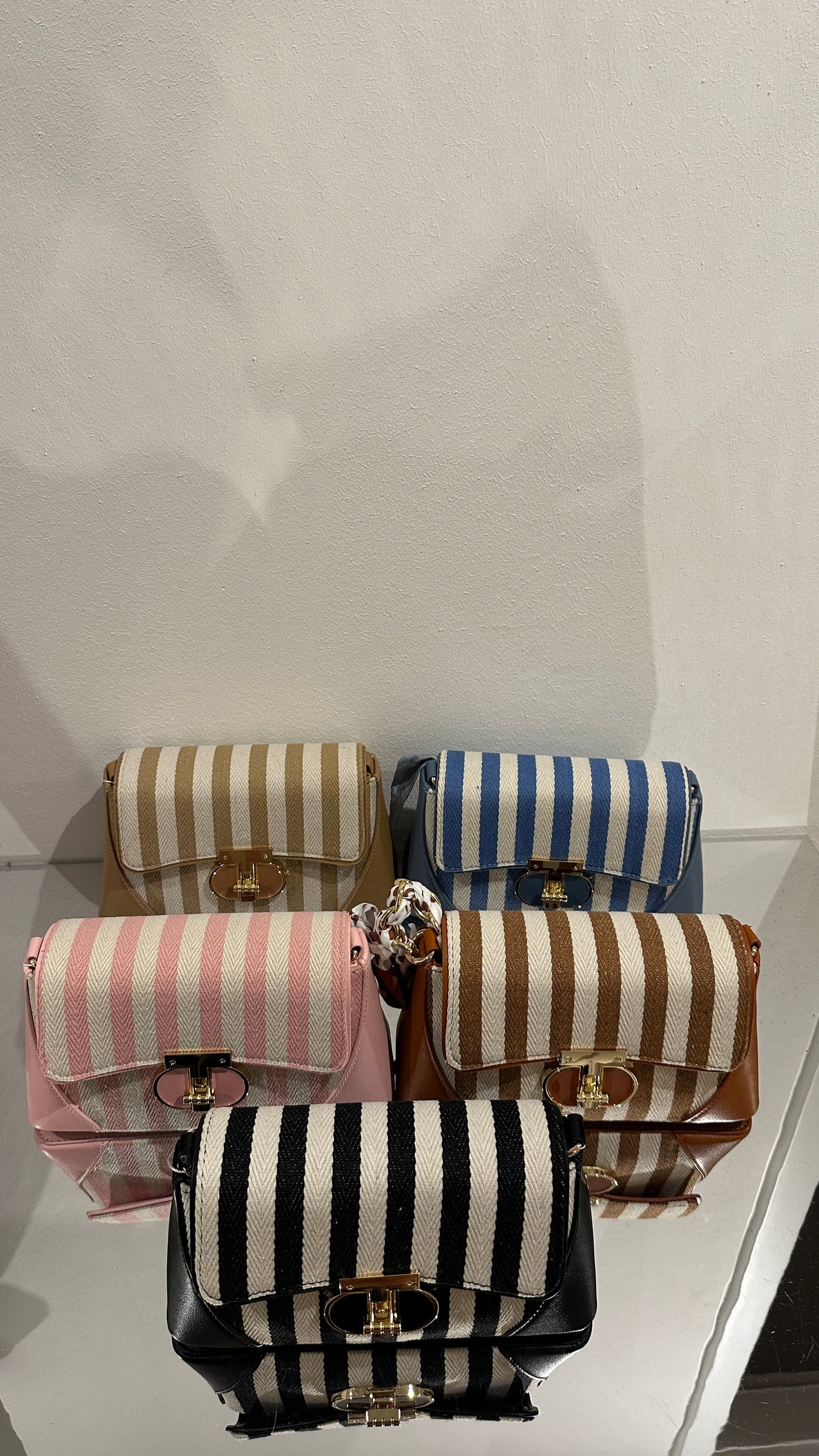 Tasche Sari