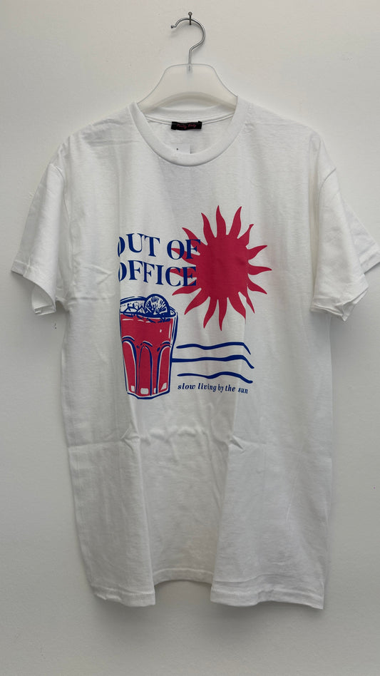 T-Shirt out of Office