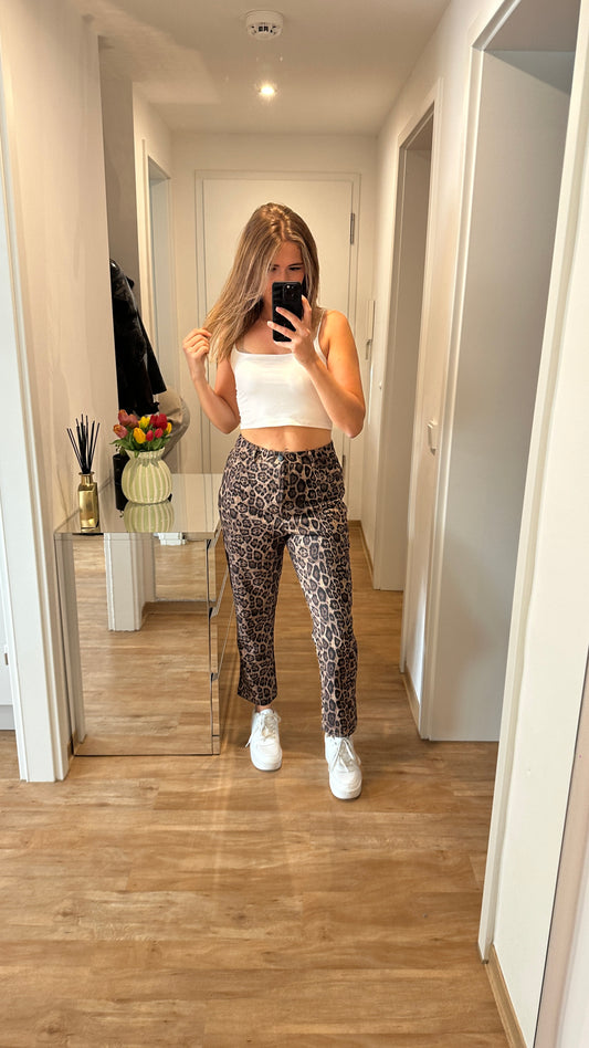 Hose Leo